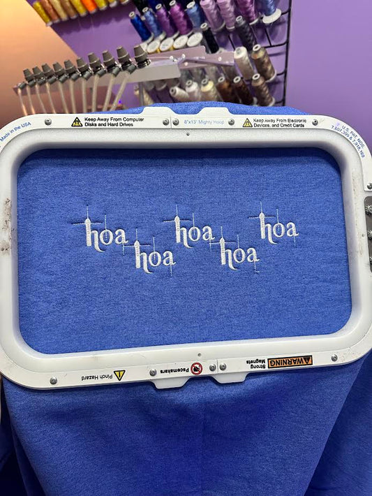 Hoa Hoa Hoa Crewneck